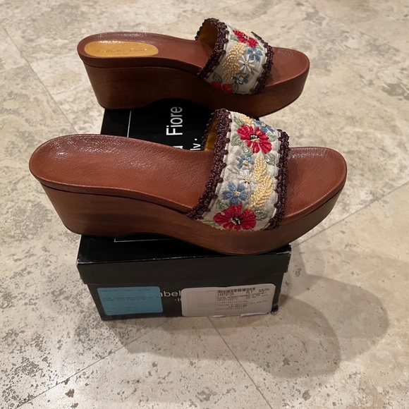 Isabelle Fiore Wooden Platform Heels with Beaded Floral Embroidery - Picture 2 of 4